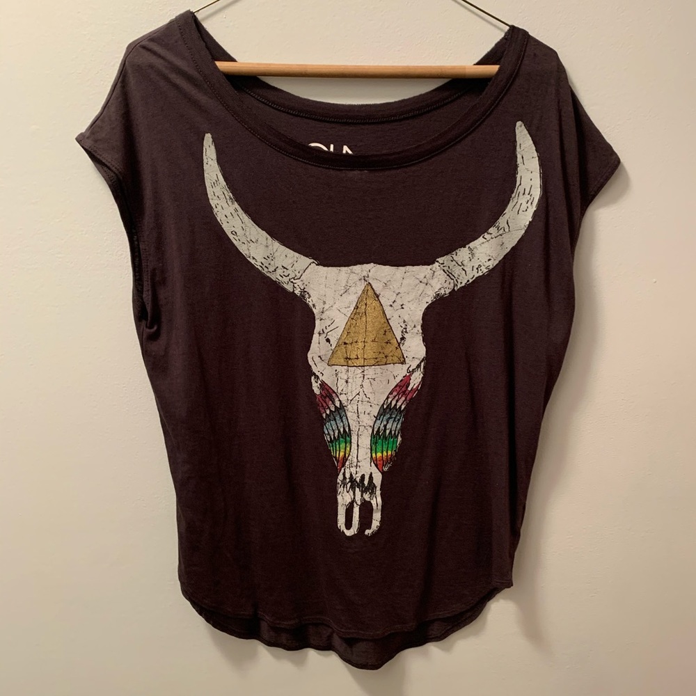 Chaser T-shirt with bull